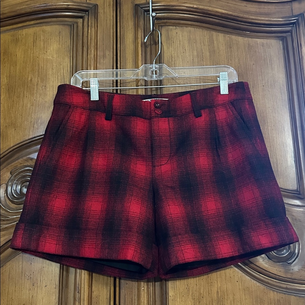 Wool Winter Cuffed Plaid Red and Black Wool Blend Lined Garment Preppy Shorts 29